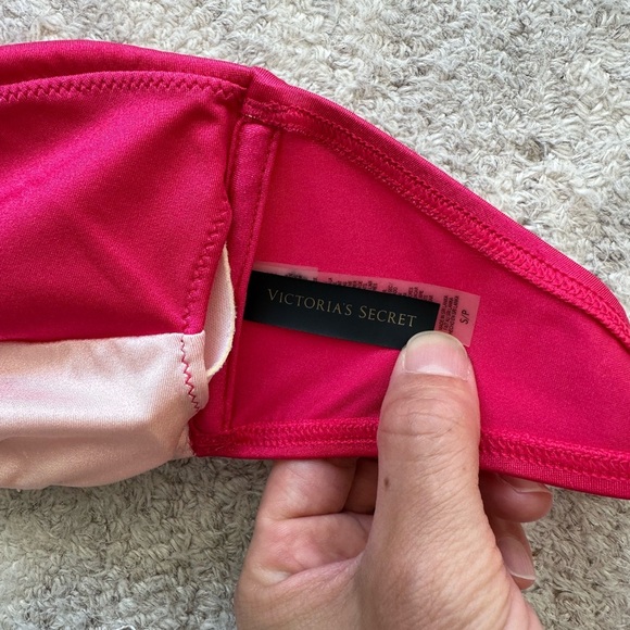 Victoria's Secret Bikini Top - Picture 3 of 3